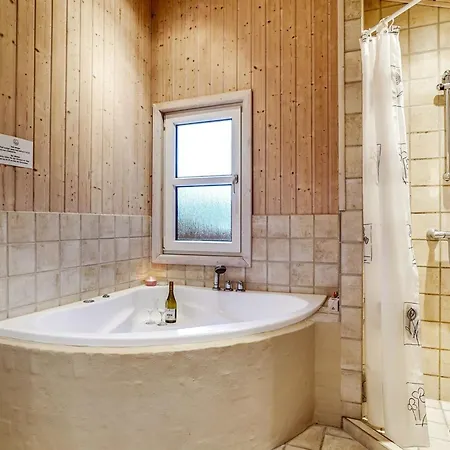 Ludviga - 400m From The Sea By Interhome בית נופש *