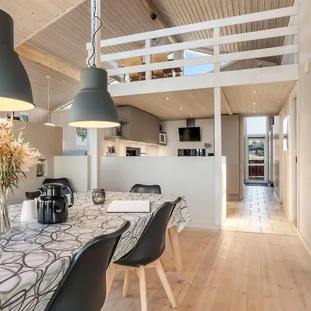 Ludviga - 400m From The Sea By Interhome Feriehus *