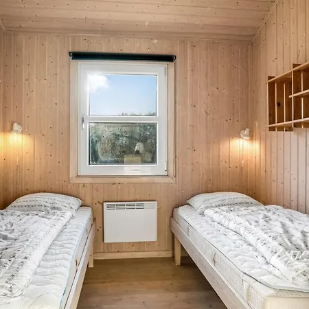 Ludviga - 400m From The Sea By Interhome Saltum