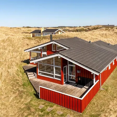 Ludviga - 400m From The Sea By Interhome *
